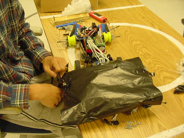 extended cover on.jpg, 5/13/2002, 40 kB